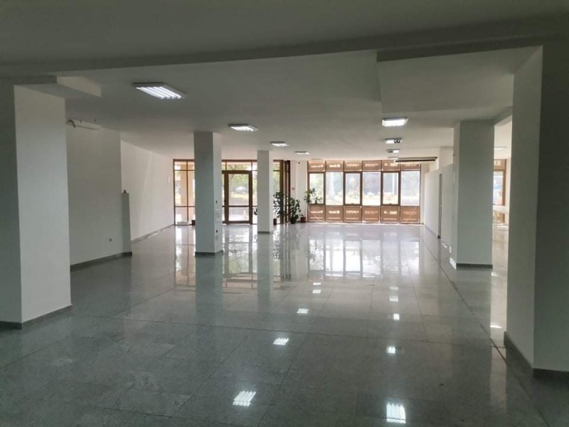 Продава МАГАЗИН в град Пловдив, Индустриална зона - Север - 407 кв.м / 400 000 € » 782 332.00 лв., РИМЕКС ИМОТИ