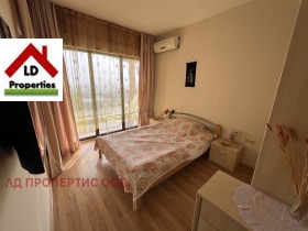 2 bedroom k.k. Zlatni pyasatsi, Varna 4