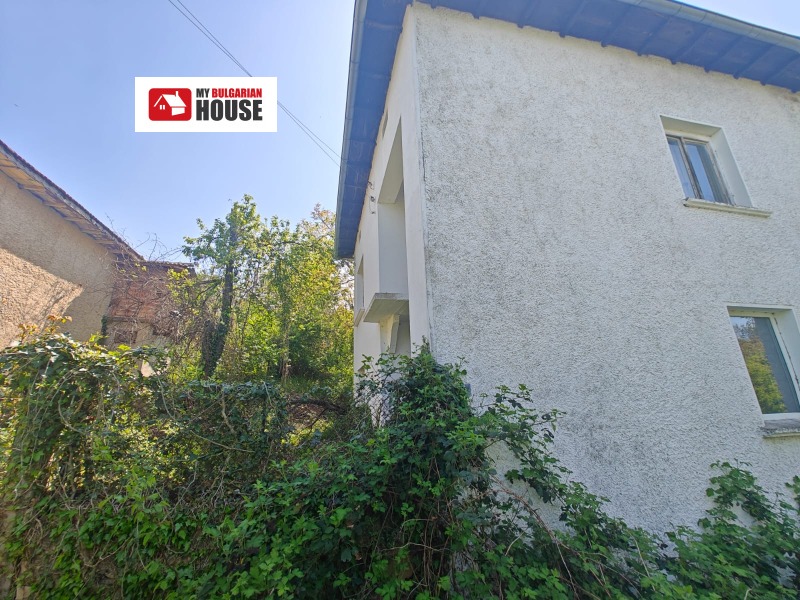 Продава  Къща област Ловеч , с. Голяма Брестница , 216 кв.м | 34563796 - изображение [4]