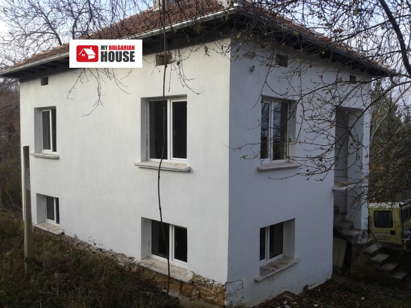 Продава  Къща област Ловеч , с. Голяма Брестница , 216 кв.м | 34563796 - изображение [16]