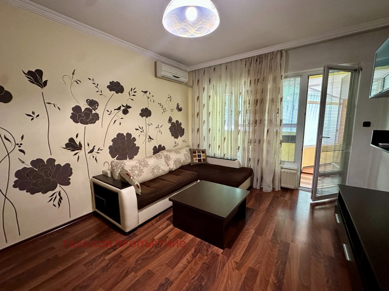 À vendre  2 chambres Plovdiv , Karchiyaka , 93 m² | 82483405