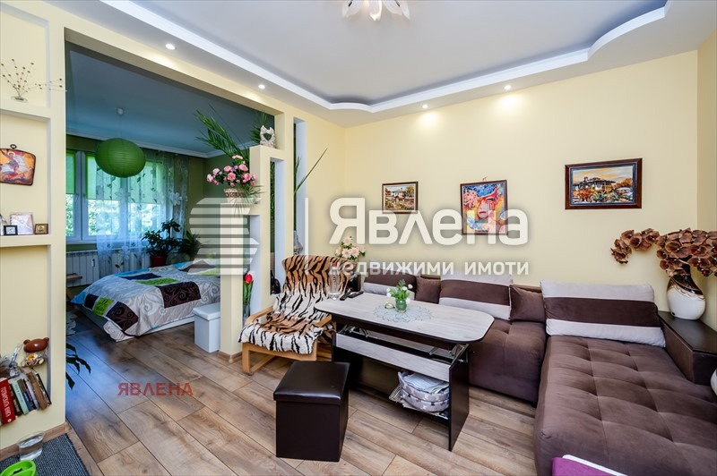 In vendita  2 camere da letto Sofia , Krasno selo , 89 mq | 25652358