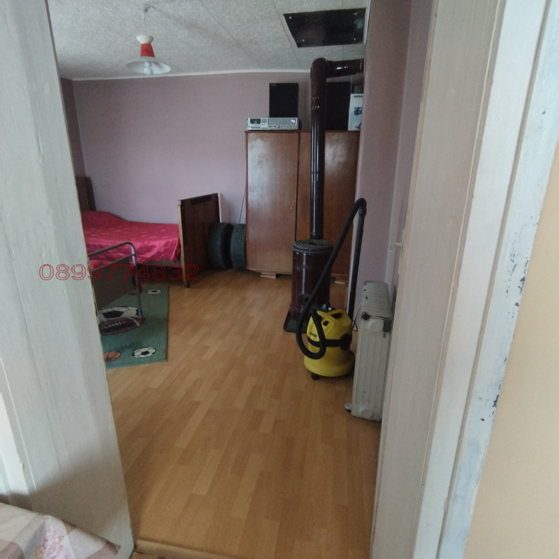 Продава КЪЩА, с. Синьо бърдо, област Враца, снимка 13 - Къщи - 53402152