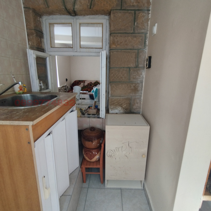 Продава КЪЩА, с. Синьо бърдо, област Враца, снимка 8 - Къщи - 53402152