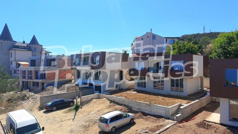 Продава КЪЩА, гр. Варна, м-т Акчелар, снимка 9 - Къщи - 53561178