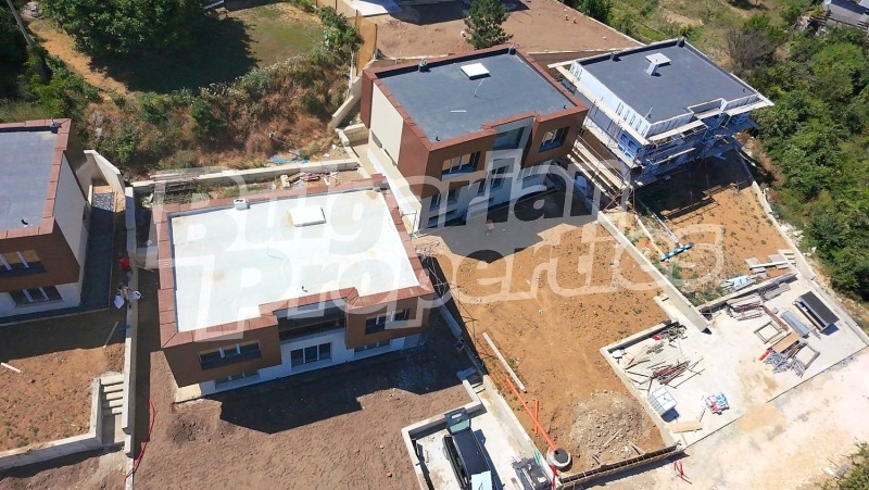 Продава КЪЩА, гр. Варна, м-т Акчелар, снимка 11 - Къщи - 53561178