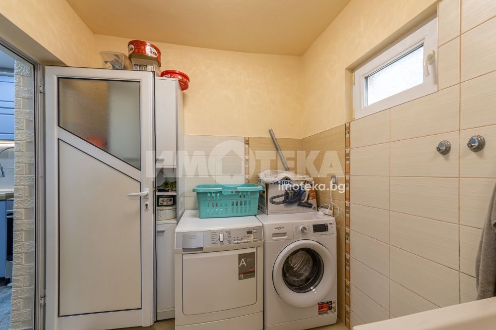 Продава КЪЩА, гр. Аксаково, област Варна, снимка 12 - Къщи - 53955587