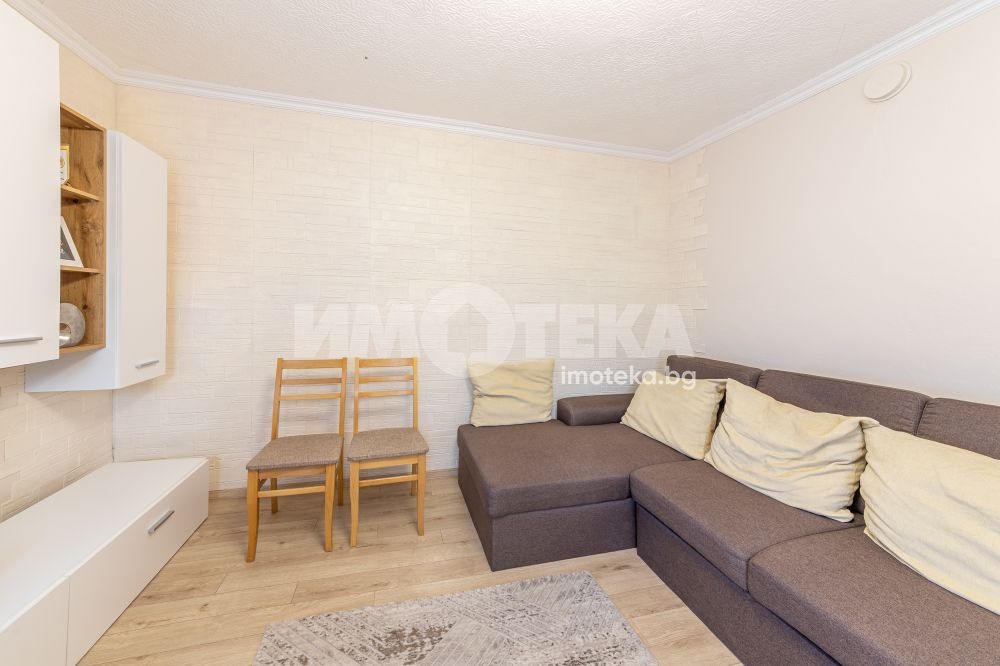 Продава КЪЩА, гр. Аксаково, област Варна, снимка 7 - Къщи - 53955587