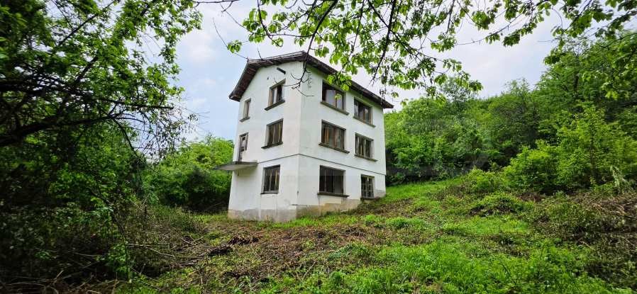 Продава КЪЩА, с. Малка Желязна, област Ловеч