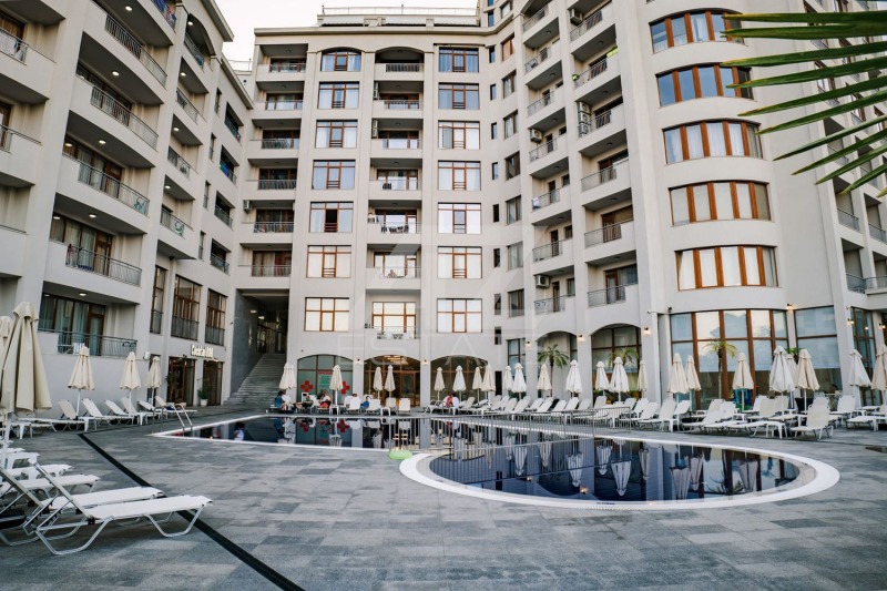 Продается  3+ спальни Варна , к.к. Златни пясъци , 350 кв.м | 77122395 - изображение [2]