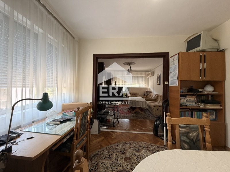 Продава МНОГОСТАЕН, гр. Силистра, Римска гробница, снимка 5 - Апартаменти - 56089133