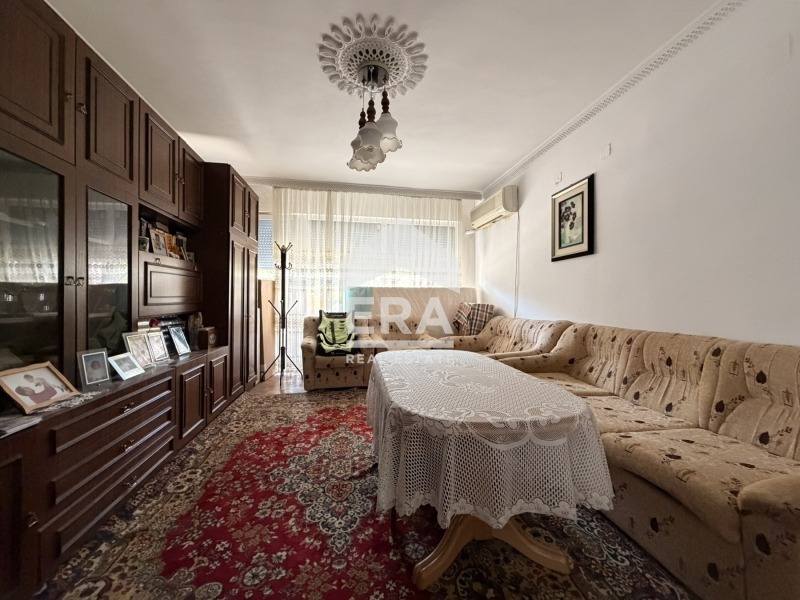 Продава МНОГОСТАЕН, гр. Силистра, Римска гробница, снимка 3 - Апартаменти - 56089133