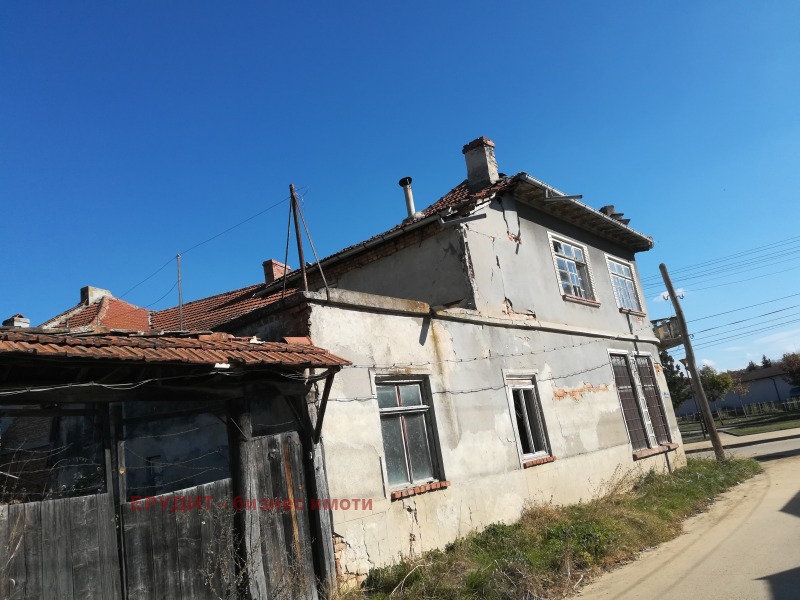 Продава  Къща област Разград , гр. Цар Калоян , 351 кв.м | 72499805 - изображение [2]