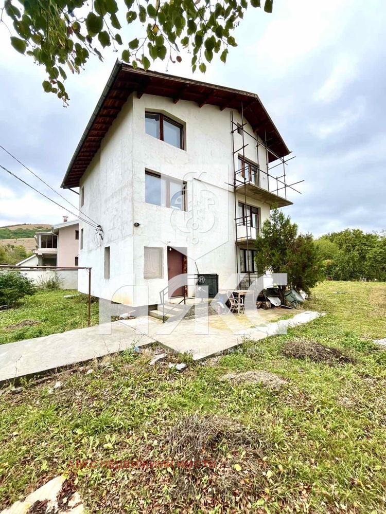 Продава КЪЩА, с. Боснек, област Перник, снимка 14 - Къщи - 52688544