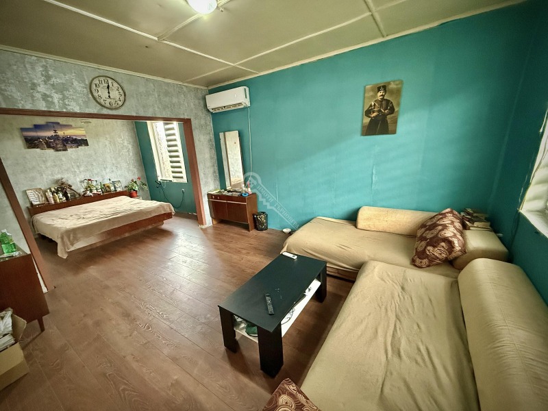 Продава КЪЩА, с. Поликраище, област Велико Търново, снимка 13 - Къщи - 53241392