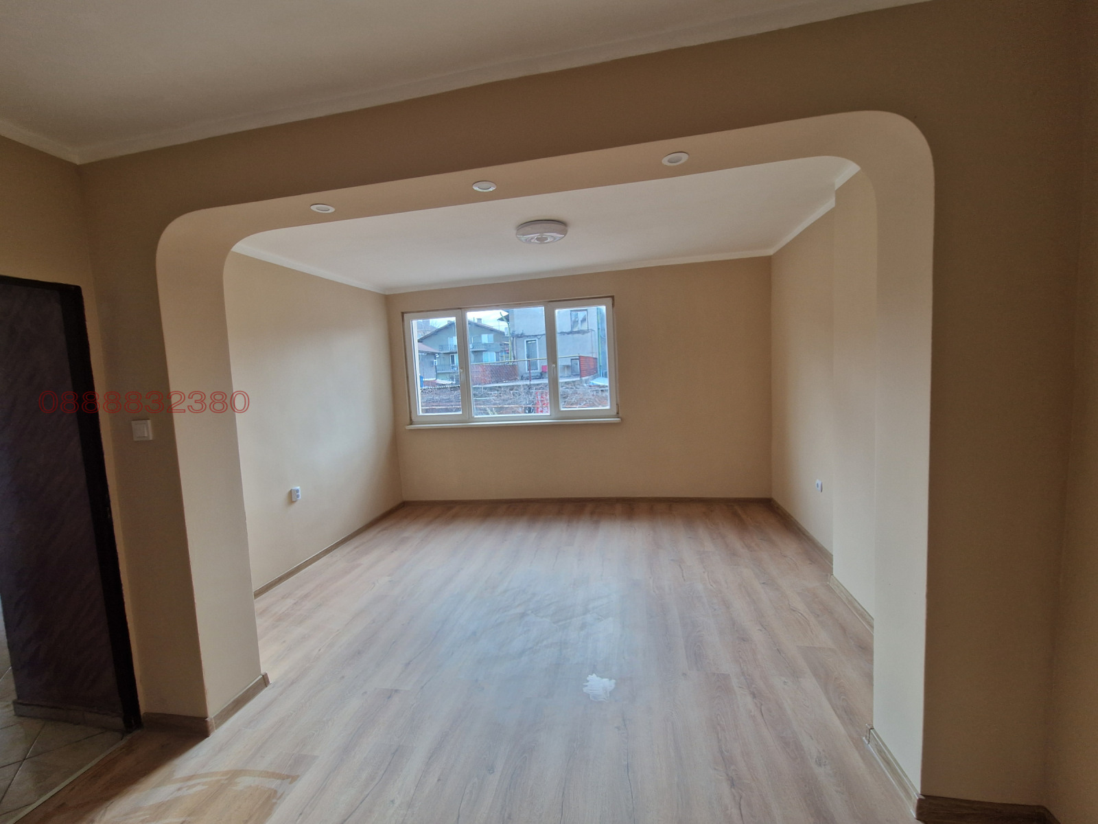 Продава ЕТАЖ ОТ КЪЩА, гр. София, област София-град, снимка 2 - Етаж от къща - 54041641