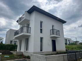 Casa Lozeneț, regiunea Burgas