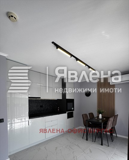 Продава 2-СТАЕН, гр. Свети Влас, област Бургас