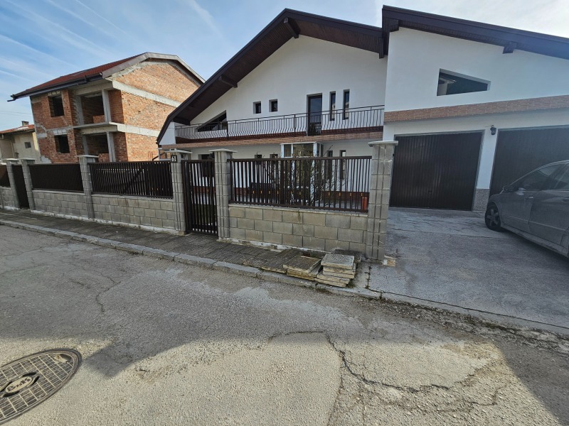 Продава  Етаж от къща, град Варна, Виница •  255 000 EUR • ID 26958319 — holmes.bg - [1] 