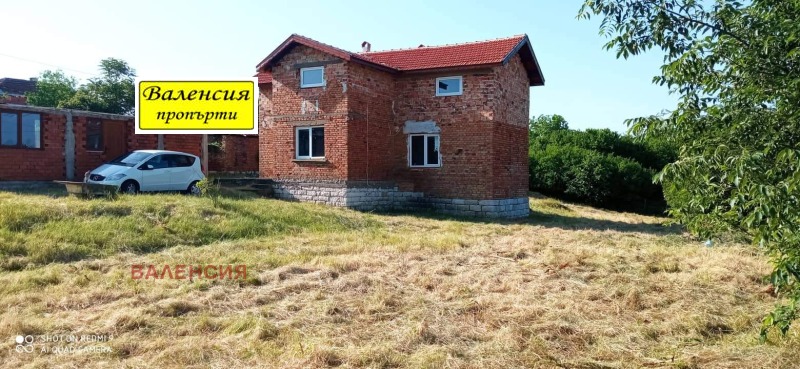 Продава КЪЩА, с. Баница, област Враца, снимка 2 - Къщи - 46467196