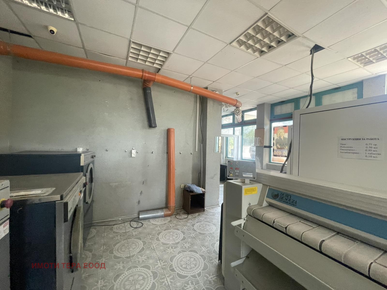 Продава МАГАЗИН, гр. Балчик, област Добрич, снимка 14 - Магазини - 55586200