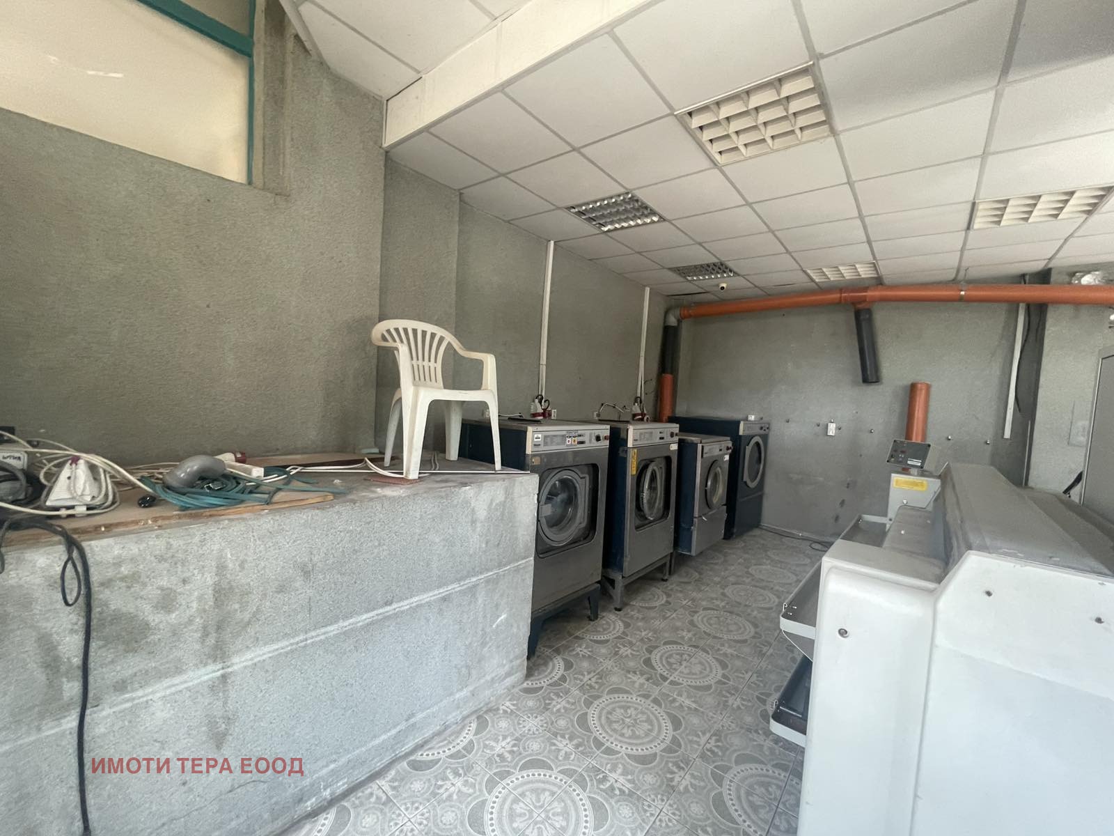 Продава МАГАЗИН, гр. Балчик, област Добрич, снимка 10 - Магазини - 55586200