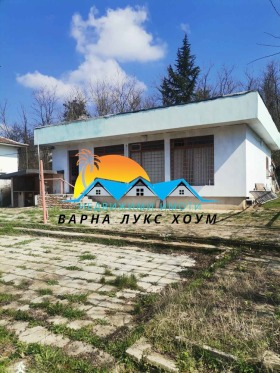 Продажба на имоти в с. Садово, област Варна - изображение 2 