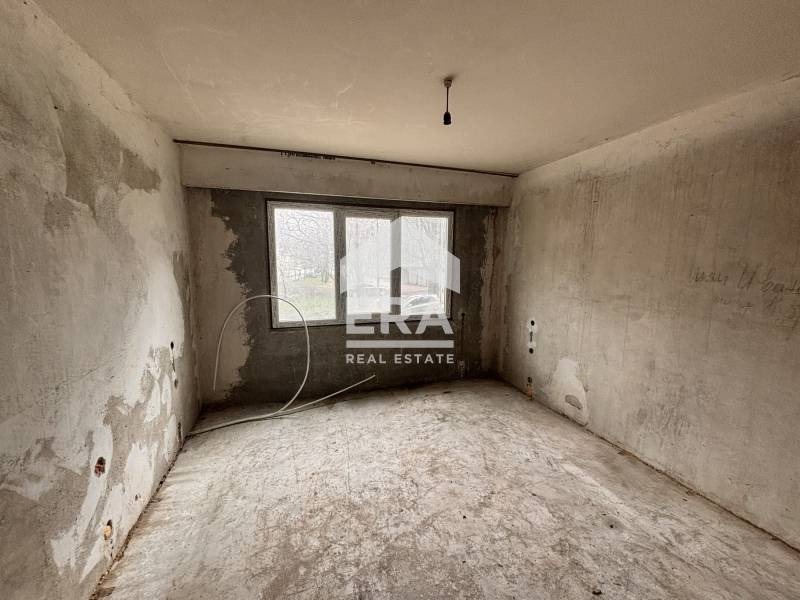 Продава 4-СТАЕН, гр. Русе, Здравец Изток, снимка 4 - Апартаменти - 54287116