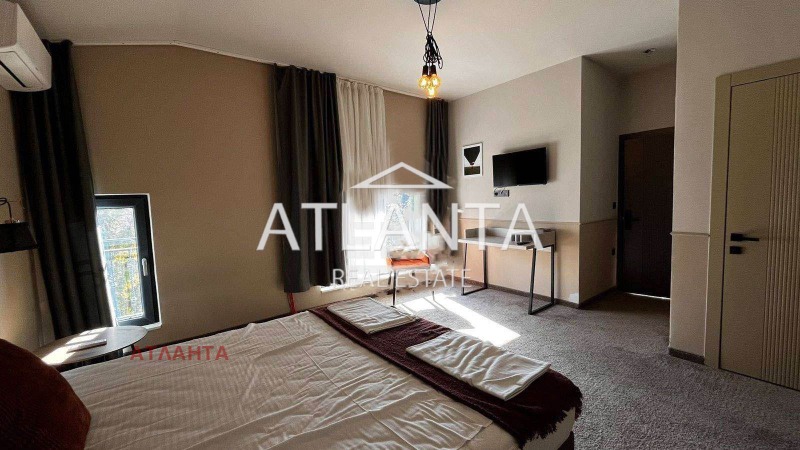 Продава ХОТЕЛ, гр. Варна, к.к. Св.Св. Константин и Елена, снимка 3 - Хотели - 52704586