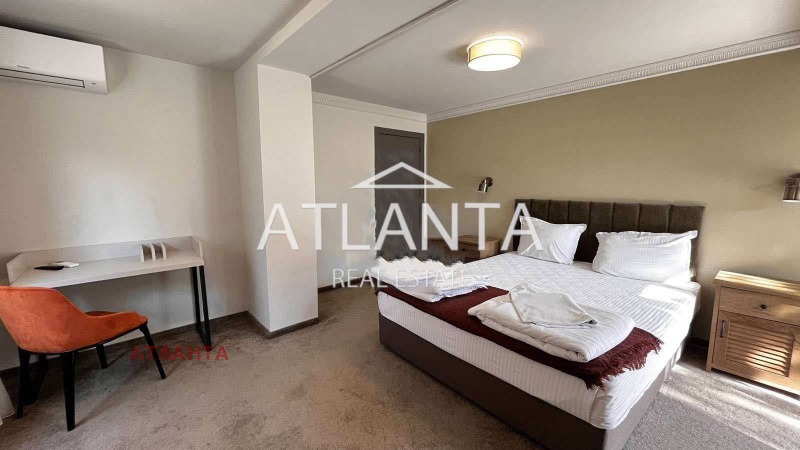 Продава ХОТЕЛ, гр. Варна, к.к. Св.Св. Константин и Елена, снимка 4 - Хотели - 52704586