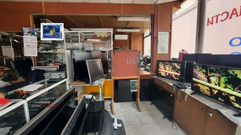Продава МАГАЗИН в град Пловдив, Кършияка - 80 кв.м / 108 000 € » 211 229.64 лв., 21 ВЕК