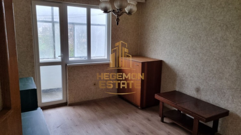 Продава 4-СТАЕН, гр. Варна, Цветен квартал, снимка 2 - Апартаменти - 52691296