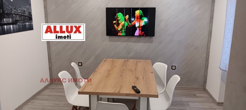 Продава 4-СТАЕН, гр. Русе, Чародейка - Юг, снимка 5 - Апартаменти - 52713442