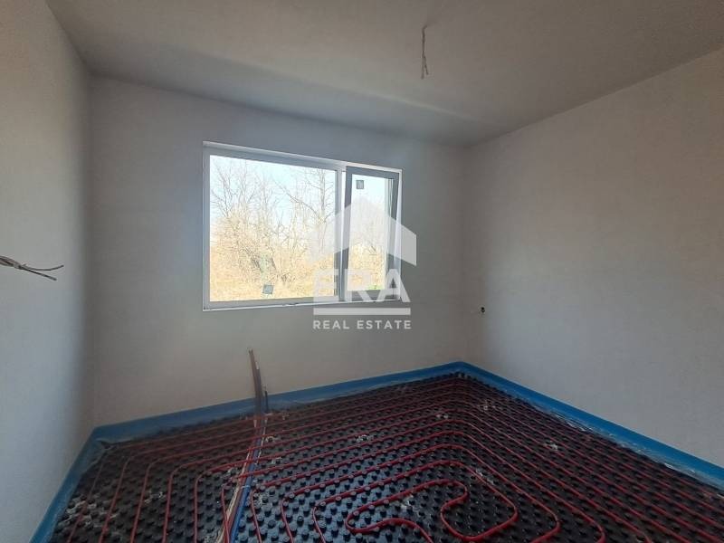 Продава КЪЩА, с. Приселци, област Варна, снимка 9 - Къщи - 51194818