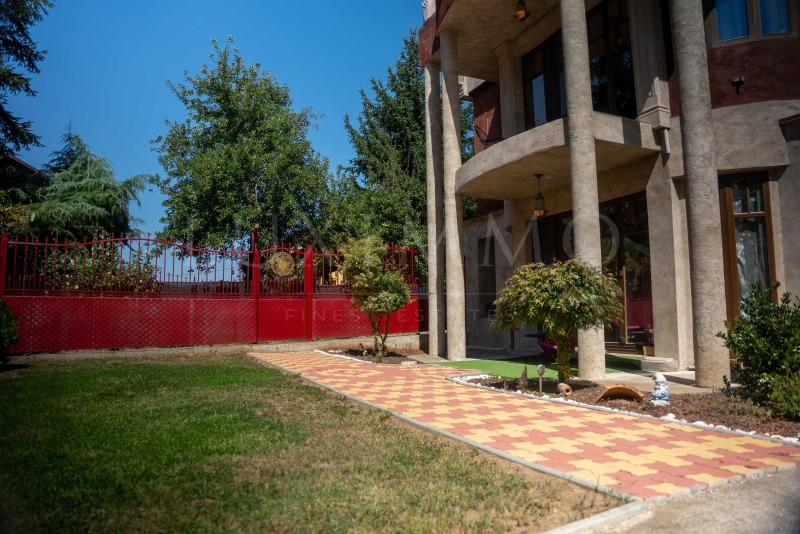 Продава КЪЩА, гр. София, с. Герман, снимка 11 - Къщи - 53327074