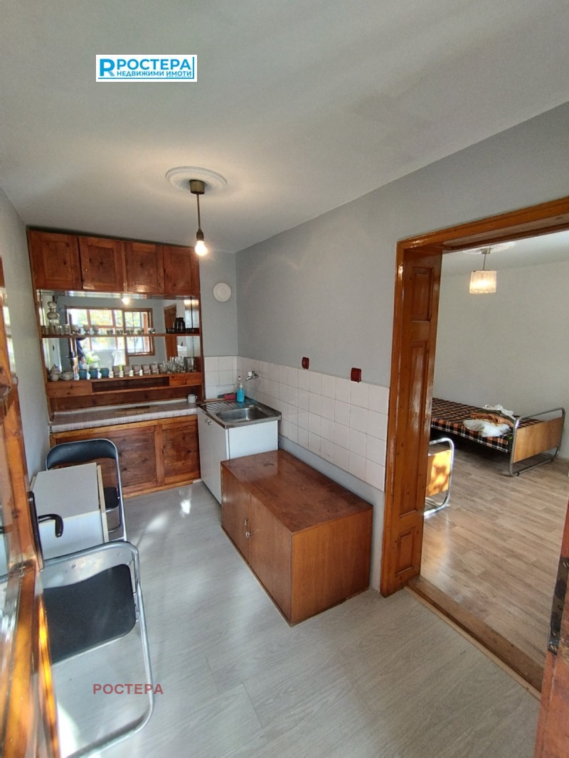 Продава ВИЛА, гр. Търговище, Вилна зона, снимка 11 - Вили - 52129304