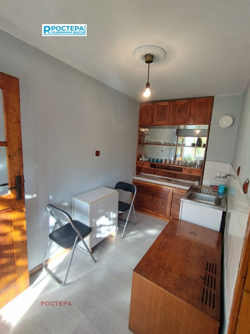 Продава ВИЛА, гр. Търговище, Вилна зона, снимка 12 - Вили - 52129304