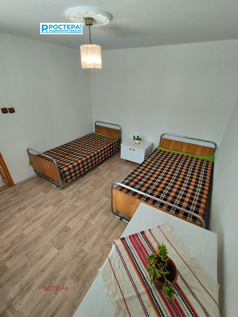 Продава ВИЛА, гр. Търговище, Вилна зона, снимка 8 - Вили - 52129304