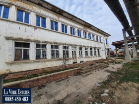 Bâtiment industriel Promichlena zona - Iztok, Rouse 1