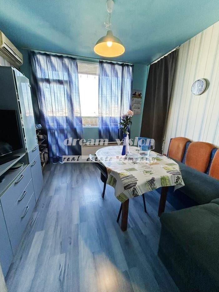 Продава 4-СТАЕН, гр. София, Гевгелийски