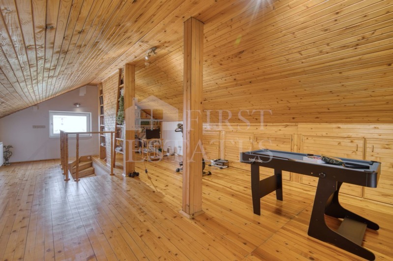 Продава КЪЩА, гр. София, Горна баня, снимка 17 - Къщи - 52034906