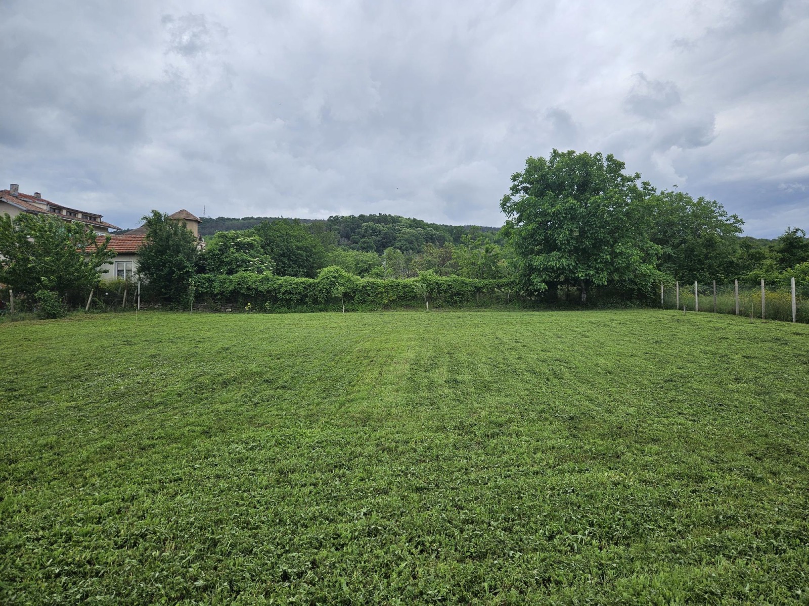 Продава ПАРЦЕЛ, гр. Лясковец, област Велико Търново