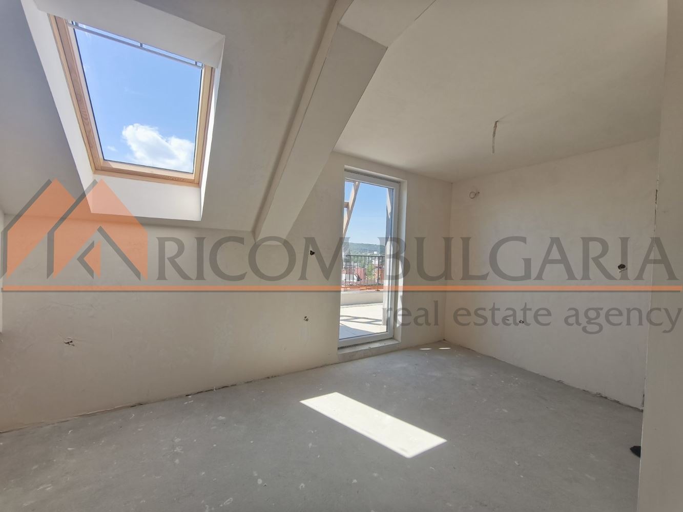 Продава МЕЗОНЕТ, гр. Варна, Център, снимка 5 - Апартаменти - 54590449