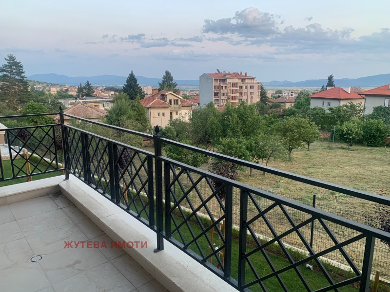 Til salg  1 soveværelse region Plovdiv , Karlovo , 67 kvm | 42731644