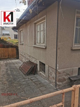 Продажба на къщи в област Пазарджик — страница 7 - изображение 9 