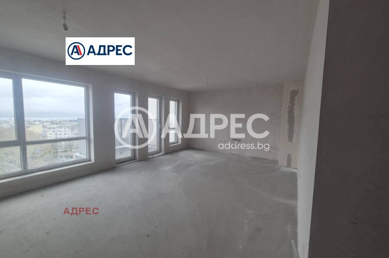 À venda  2 quartos Varna , Vazrajdane 1 , 115 m² | 38274176