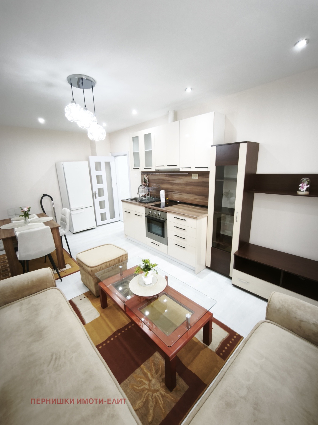 Продава 2-СТАЕН, гр. Перник, Изток, снимка 3 - Апартаменти - 55571326