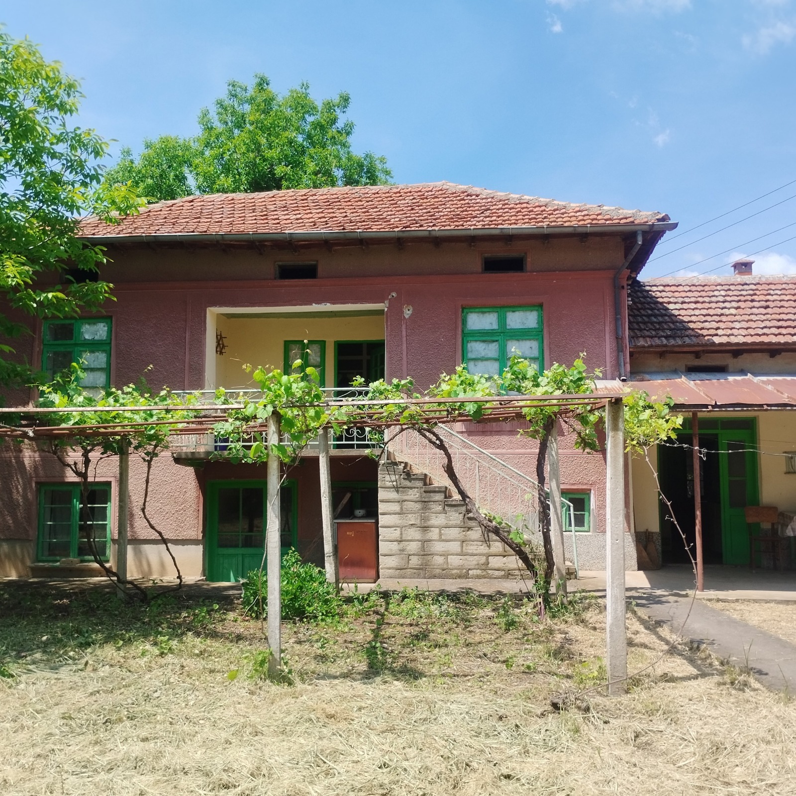 Продава КЪЩА, с. Долна Липница, област Велико Търново