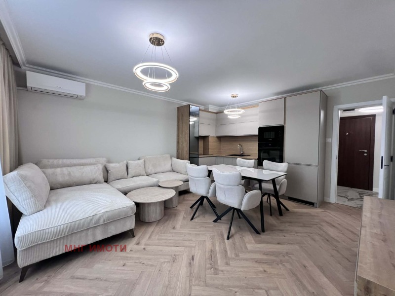 Продава 2-СТАЕН, гр. Пловдив, Тракия