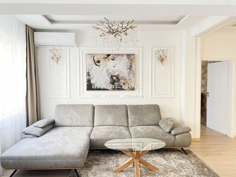 Продава  3-стаен град София , Център , 115 кв.м | 48645479